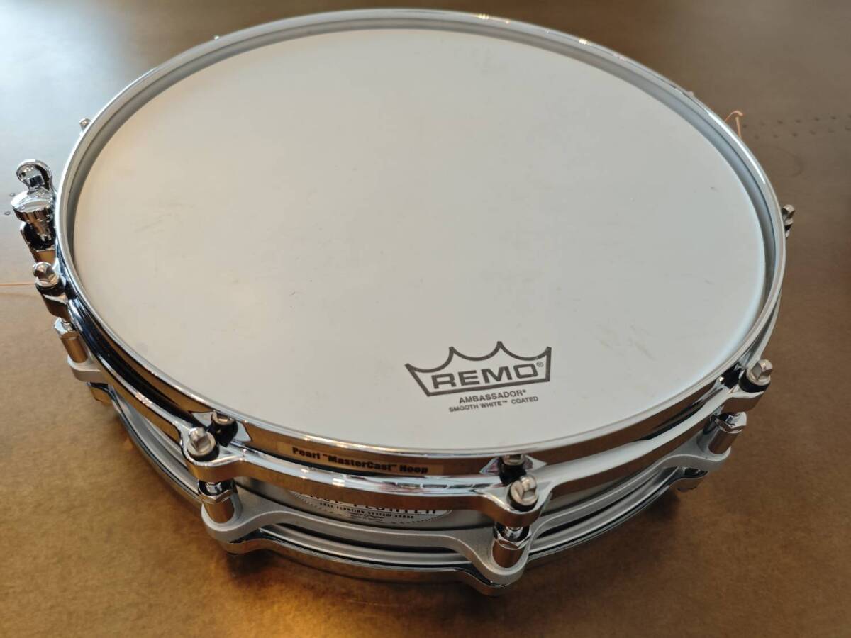 Pearl製 FCS1050 Fire Cracker 10×5インチ ミニスネアドラム