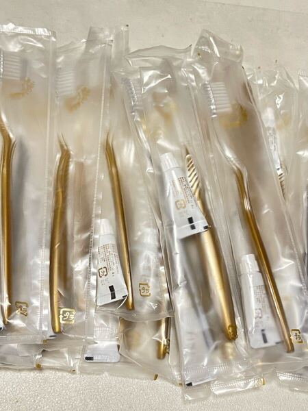 新品未使用 歯ブラシ シルバー色&ゴールド色 使い捨て アメニティ ホテルアメニティ 来客用 30本まとめ売り