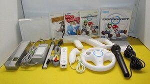 ■【中古】 Wii 本体セット / Wii マリオカート / リンクのボウガントレーニング / カラオケJOY SOUND Wii DX 等