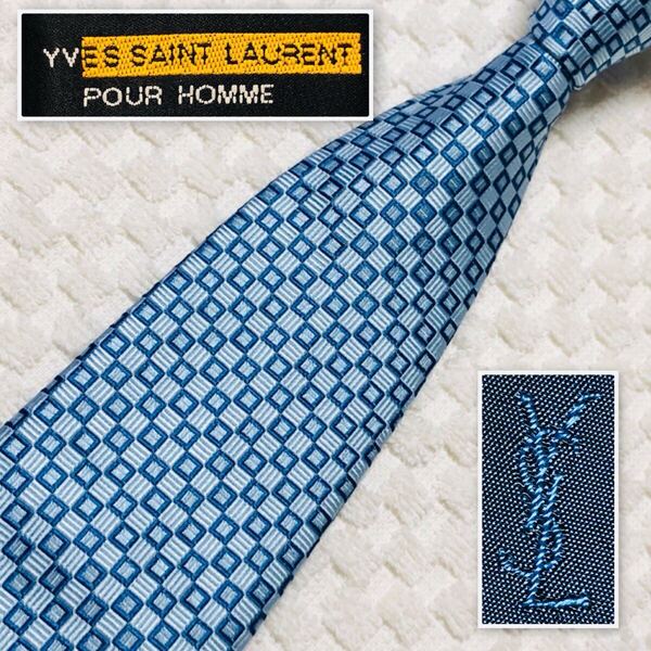 ■美品■Yves saint Laurent イヴサンローラン ネクタイ スクエア 総柄 シルク100% イタリア製 ライトブルー ビジネス