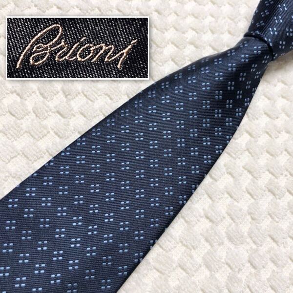 ■美品■クラシコイタリア■Brioni ブリオーニ ネクタイ 4点ドット 総柄 シルク100% イタリア製 ネイビー