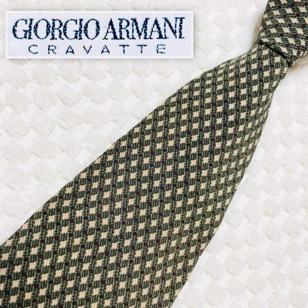 ■美品■GIORGIO ARMANI ジョルジオアルマーニ ネクタイ 星型スクエア ドット 総柄 シルク100% イタリア製 ベージュ×グリーン等