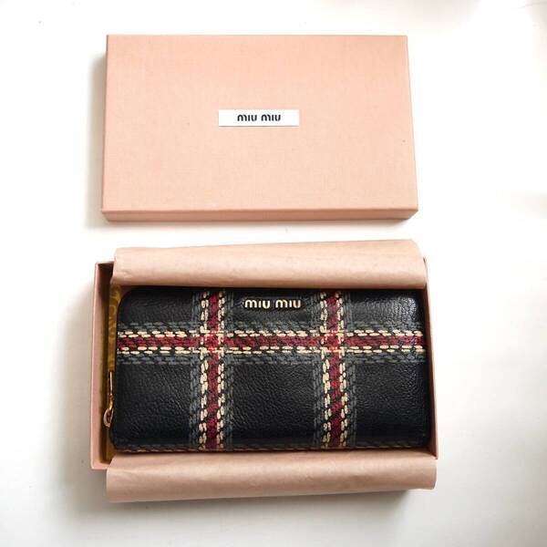 $ 美品 $ 激レア♪◆ miumiu ◆ ミュウミュウ ◆ ユニオンジャック マドラス レザー製◆ ラウンドファスナー 長財布◆ 濃紺 系◆ 送料無料