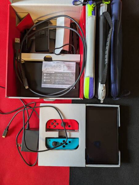 SDカード・ケース3つ付き 中古 Nintendo Switch 有機ELモデル Joy-Con(L) ネオンブルー/(R) ネオンレッド ニンテンドースイッチ 任天堂