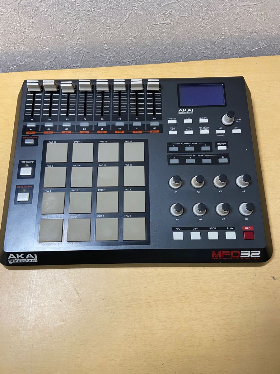 akai 廃盤品 mpd232 ほぼ未使用 akai 廃盤品 mpd232 ほぼ未使用 Akai MPD232 Controller review