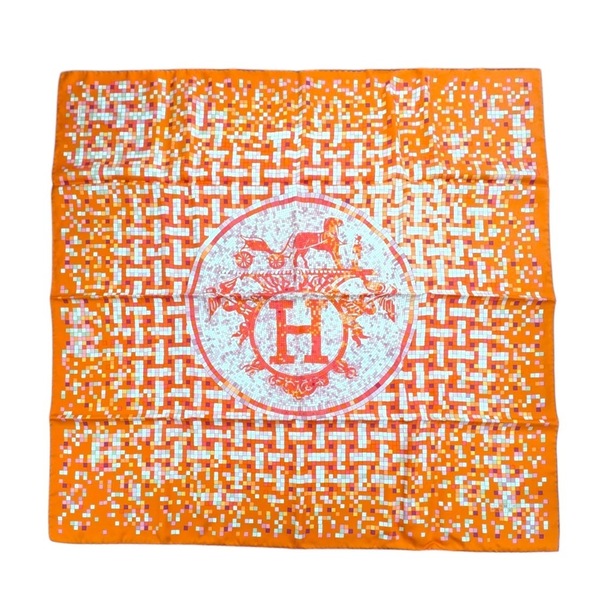 極美品 HERMES エルメス スカーフ カレ90 MOSAIQUE Au モザイク24 シルク オレンジ 箱付き
