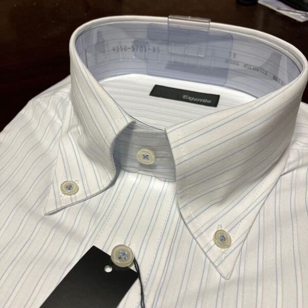百貨店販売品 Exterrito 形態安定 白×ブルーストライプ半袖ワイシャツ M(首39㎝) ボタンダウン スリムフィット 送料無料
