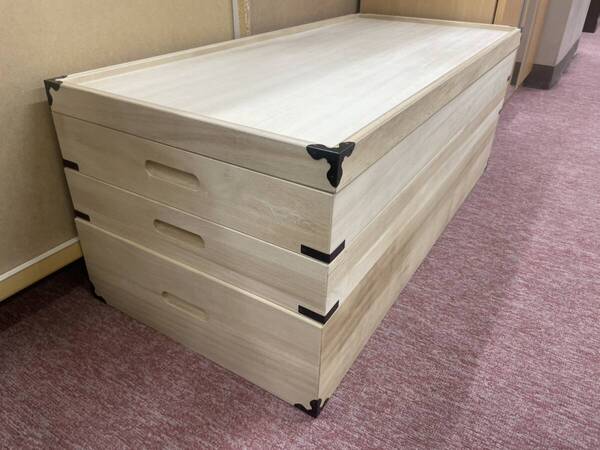 桐 衣裳箱 3段 FS-3 桐衣裳箱 桐タンス 着物 収納 箪笥 タンス 和風 桐箱 軽量 軽い 桐たんす キリ 木製 布団 雛人形
