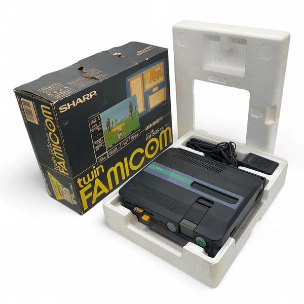 【希少+完動品】SHARP シャープ ツインファミコン AN-505-BK ブラック twin FAMICOM Made In Japan本体/コントローラー使用感少ないです!