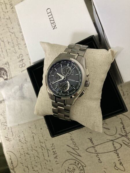 美品!現行モデル CITIZEN シチズン アテッサ チタン メンズ 電波ソーラー at8040-57e