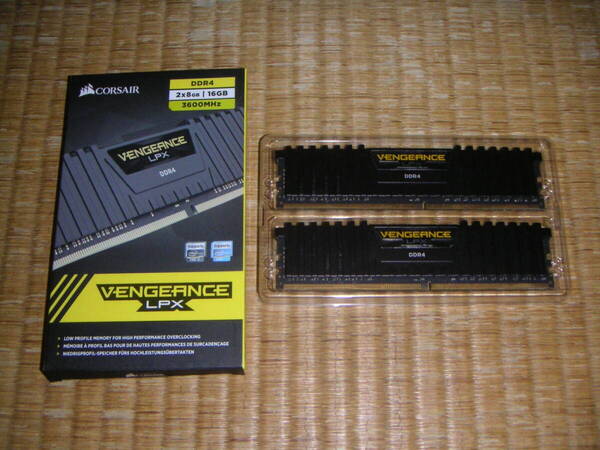 コルセア CMK16GX4M2D3600C18 16GB(2×8GB) DDR4 3600MHz VENGEANCE LPX Corsair