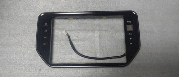 ☆ムーヴ (LA150S LA160S)用 8インチ カーナビ用 パネル ダイハツ純正 08669-K2011 8型 (NSZP-X67D NSZP-X68D NSZP-X69Dなどに) ☆