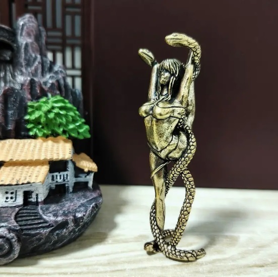 入荷!【医学の神、死者蘇生】蛇使い座 女性ver 真鍮 置物 インテリア