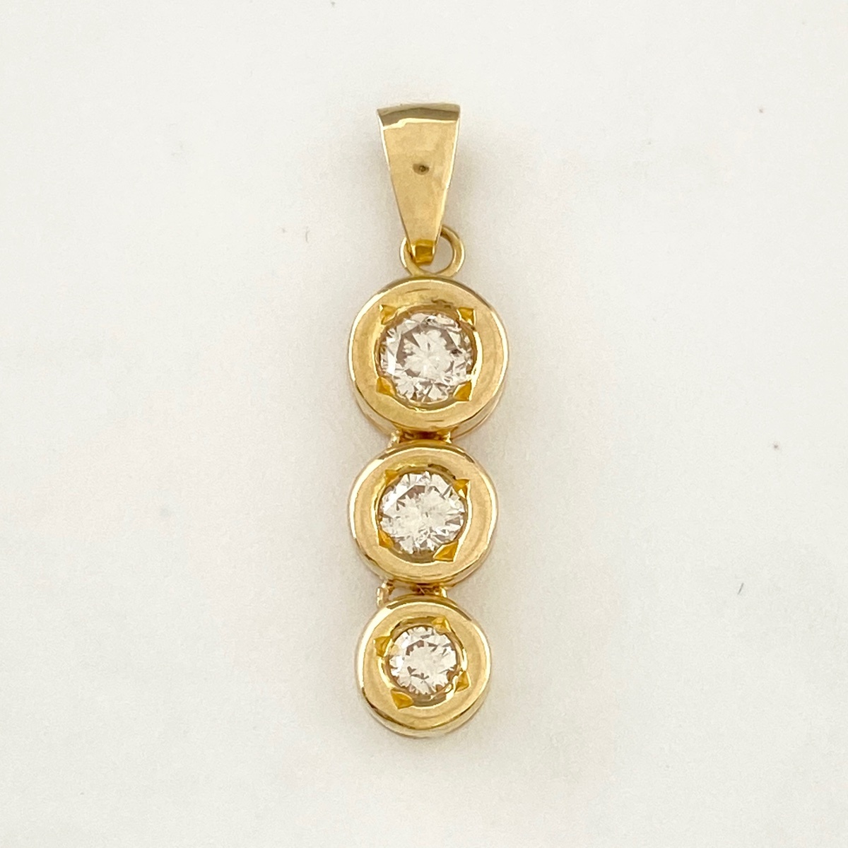 メレダイヤ ペンダントトップ K18 イエローゴールド ペンダントトップ YG ダイヤモンド レディース 中古 ラッピング可