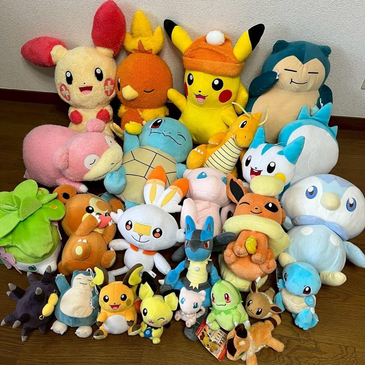 Yahoo!オークション -「ポケモン ピカチュウ ぬいぐるみ」の落札