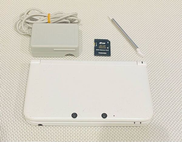 ニンテンドー3DSLL ホワイト 本体動作品 送料無料 付属品付き 任天堂 Nintendo 白
