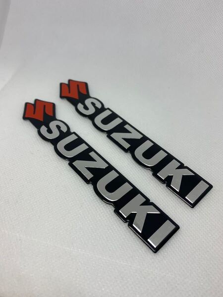 アウトレット SUZUKI ロゴ入り 3D アルミ エンブレム 2枚セット GS 旧車 バイク 車 昭和レトロ