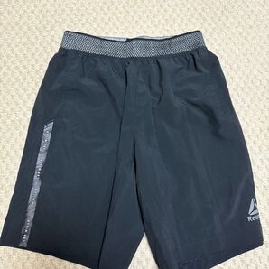 Reebok ハーフパンツ Sサイズ