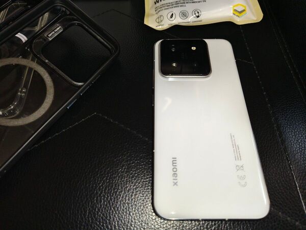 Xiaomi14 12/256 グローバル版 ホワイト 美品