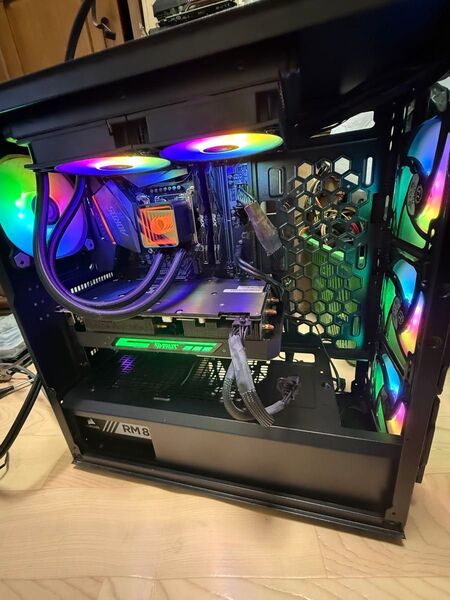 RGBファン搭載のゲーミングデスクトップPC i7-10700 CPU NVIDIA GeForce GTX 1070