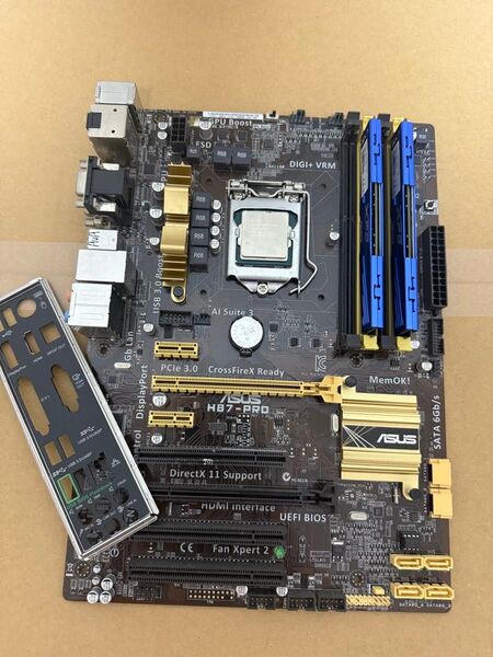 Intel Core i7-4770搭載のH87-PROマザーボード。
