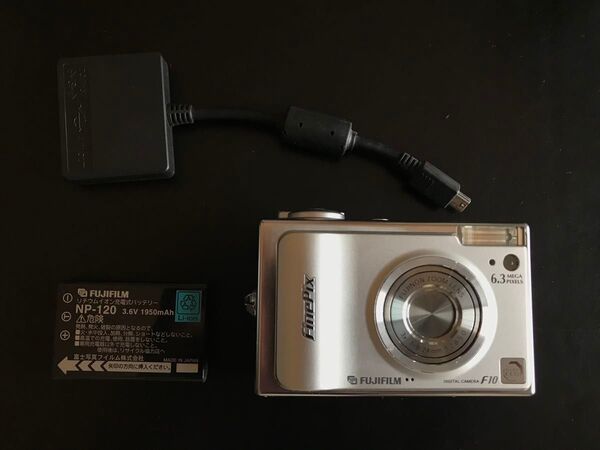 欠品有 FUJIFILM FinePix F10 コンパクトデジタルカメラ 簡易動作確認済
