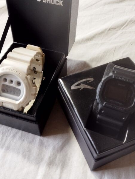 木梨サイクルGショック ×2 G-SHOCK 腕時計 CASIO カシオ 靴下、消毒用ミニボトルのオマケ付き