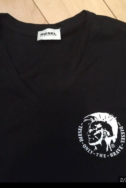 新品未使用DIESEL ディーゼルメンズVネックTシャツ黒ラルフローレンS