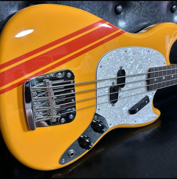 Fender MEX Vintera II 70s Competition Orange Rosewood指板 エレキベース