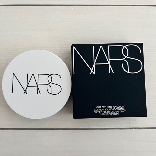 NARS ライトリフレクティングセラムクッションファンデーション 03795 ケース付き
