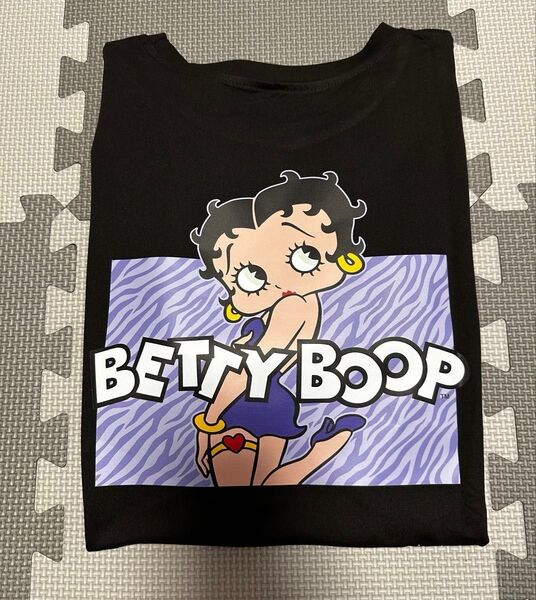 【新品】ベティちゃん Betty Boop 半袖Tシャツ ベティブープ バックプリント ブラック