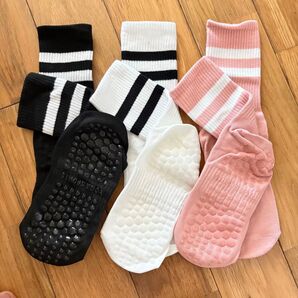 ヨガソックス 3足セット 滑り止め付き ボーダー ピンク/ホワイト/ブラック