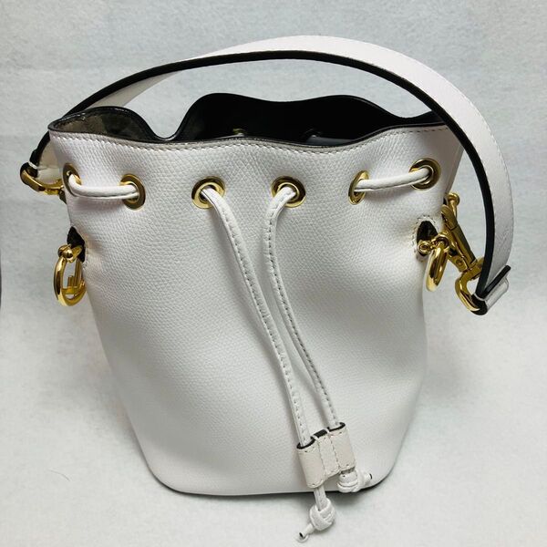 【中古品】フェンディ FENDI モントレゾールミニ 2WAYバッグ ハンドバッグ ショルダーバッグ レザー8BS010