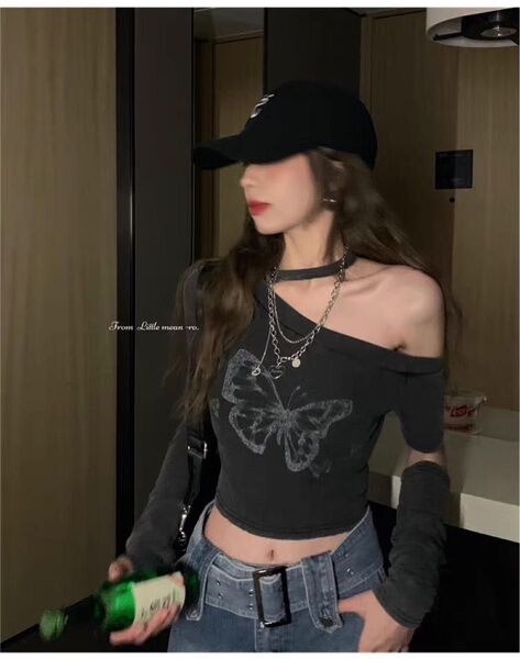 蝶プリントオフショルダーTシャツ アームウォーマー 韓国系 夏服 流行 着痩せ 韓国 長袖 重ね着 トップス