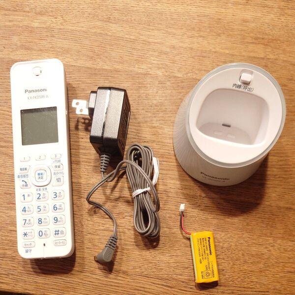 Panasonic パナソニック 子機 ホワイト 増設子機 コードレス電話機 KX-FKD509