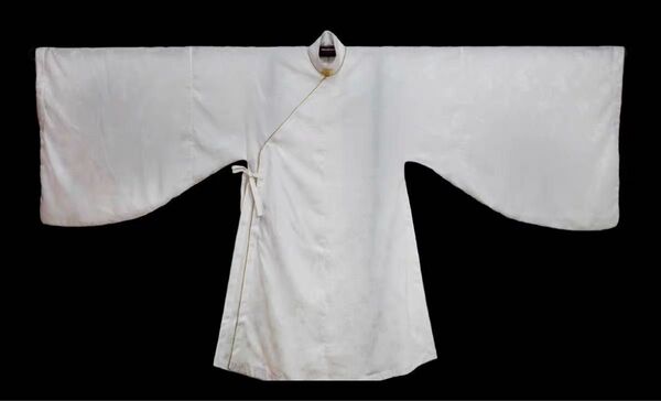 白い道袍 金色の装飾付き トップス 漢服 中華風服 中華チャイナ ロング