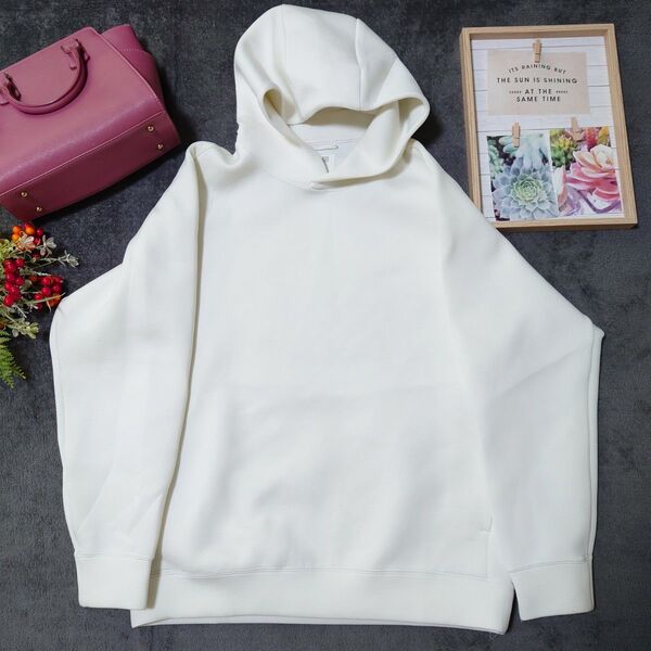 UNIQLO ウルトラストレッチドライスウェットプルパーカー トレーナー(L)白 スポーツカジュアル ゆるだぼ