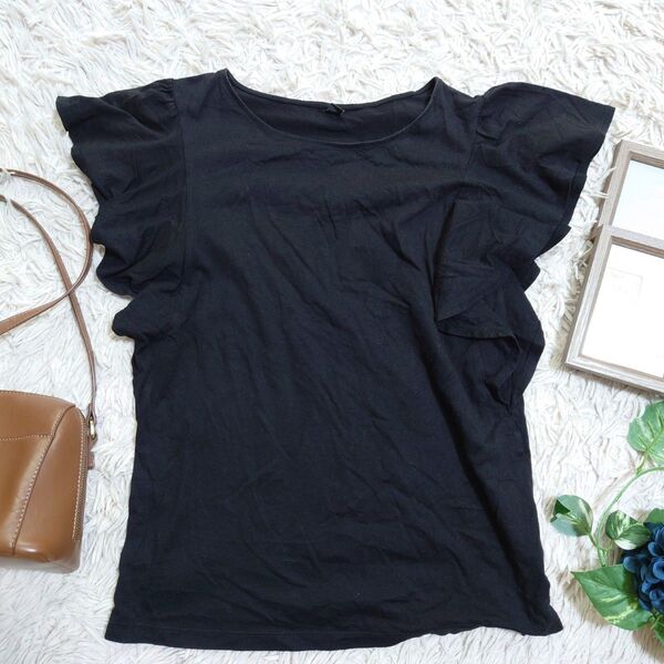 ユニクロ UNIQLO Tシャツ カットソー(M)黒 フリル シンプル カジュアル オフィスカジュアル