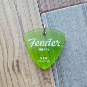 Fender ピック型キーホルダー グリーン HEAVY USA