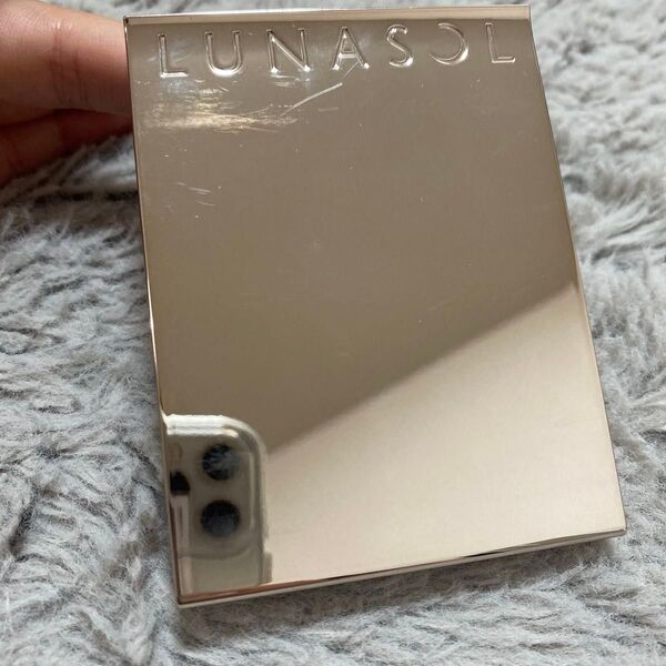 LUNASOL アイシャドウパレット