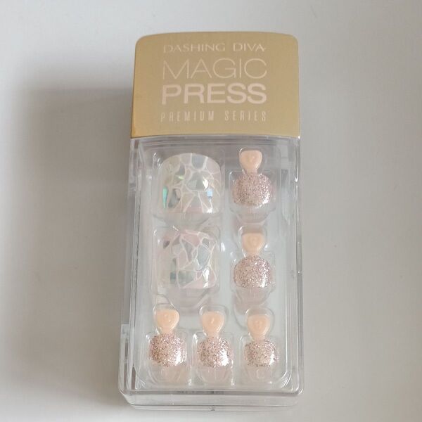DASHING DIVA MAGICPRESS ダッシングディバ マジックプレス ペールシェル ペディ 足爪用
