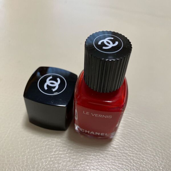 CHANEL シャネル ネイルカラー 500レッド系