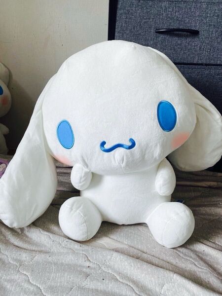 タグ付き シナモロール 超超BIGぬいぐるみ かしげポーズ