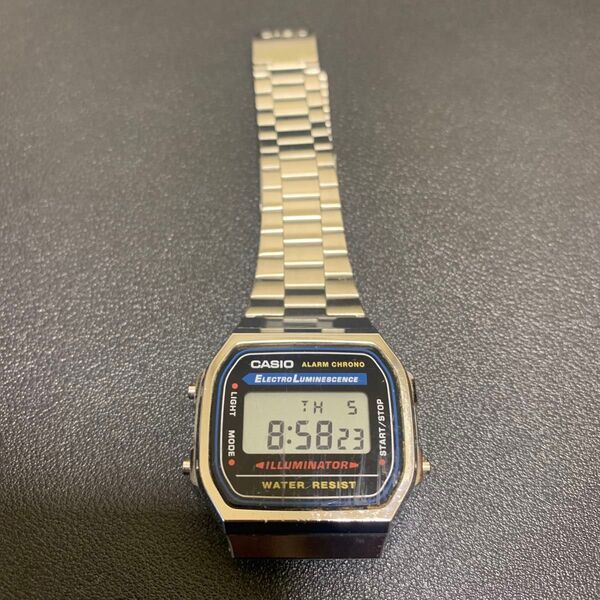 カシオ CASIO チープカシオ スタンダード腕時計 A168 稼働中