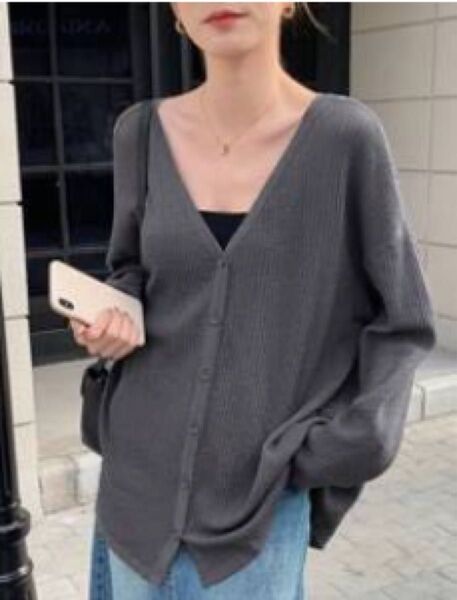 長袖 Vネックカーディガン バックスリット グレー 大きいサイズ ゆったり プラスサイズ