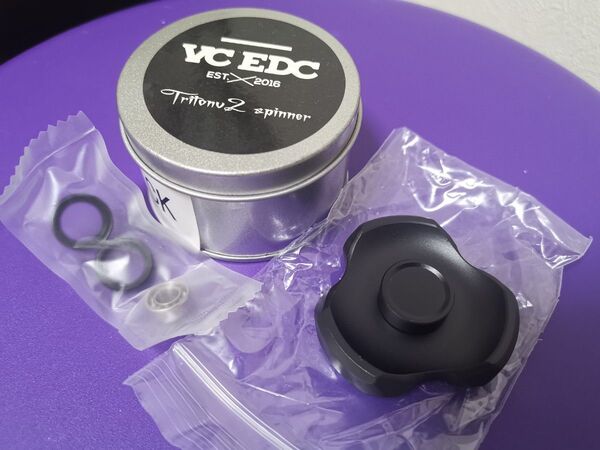 【未使用】VC EDC Triton V2 ハンドスピナー トリトン(米国)