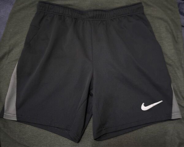 NIKE ハーフパンツ ブラック メンズパンツ ハーフパンツ ショートパンツ スポーツウエア XL