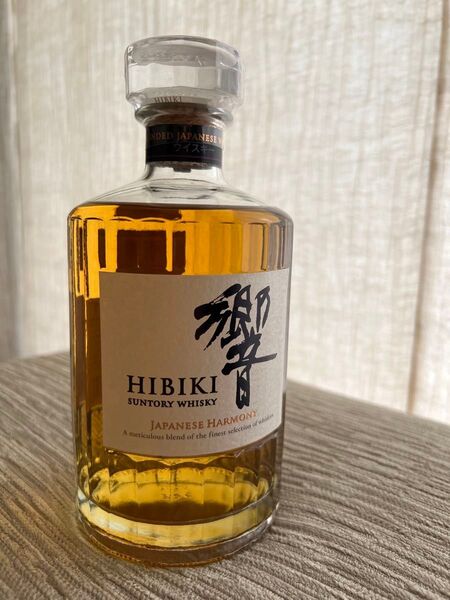 名酒 サントリー 響 ジャパニーズハーモニー 700ml 43度 箱無し