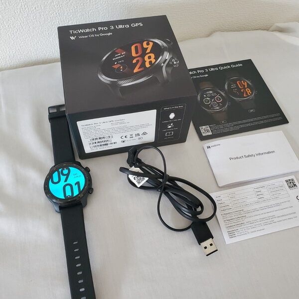 TicWatch Pro 3 Ultra / Wear OS by Google / IP68防水 / 45日バッテリー