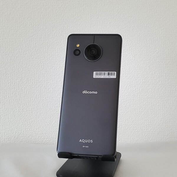 AQUOS sense7 / 6GB / 128GB / docomo / 5030万画素カメラ / 防水防塵耐衝撃